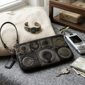 Vintage Coach Y2K Mia Madison Space Leather/Suede Patchwork Wristlet